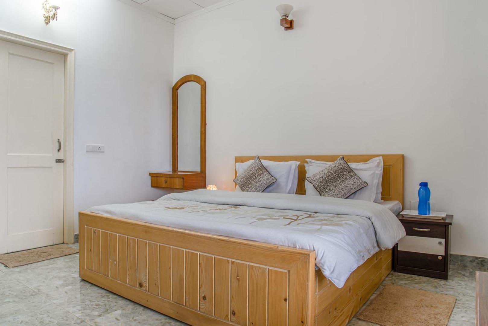 Kasauli Edge Apt With Balcony Esterno foto